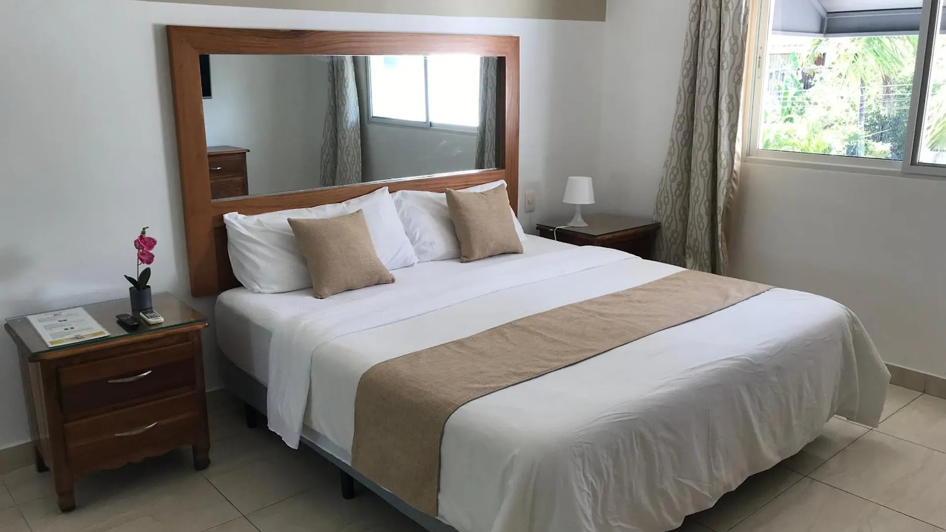 Centro De Santiago Hotel Santiago De Los Caballeros Guest house